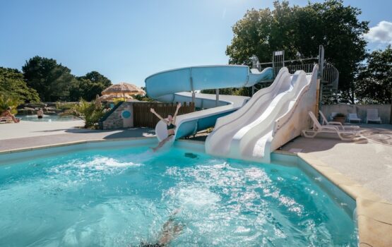 camping_paradis_bretagne_morbihan_arvor_mobil_piscine_02 camping_paradis_bretagne_morbihan_arvor_mobil_piscine_02